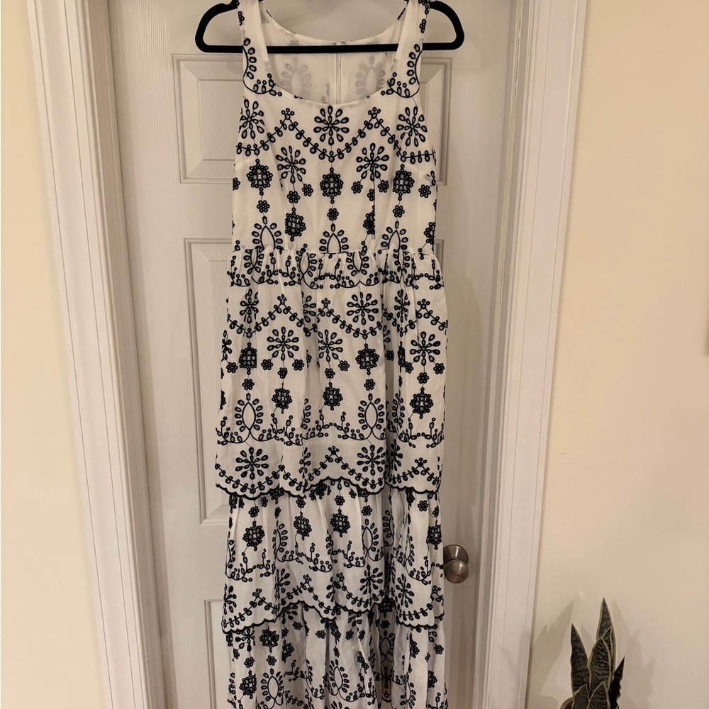 Elie Tahari Embroidered Black and White Cotton and Silk Tiered Maxi Dress - Sz10